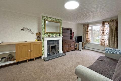 65 Lancelot Road, Exeter, EX4 9BU