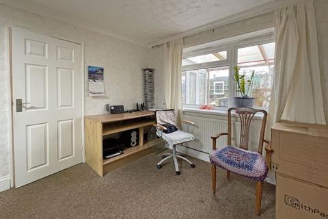 65 Lancelot Road, Exeter, EX4 9BU