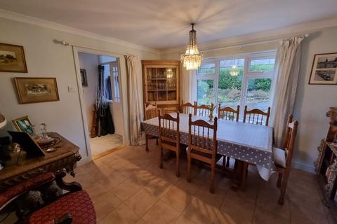 2 Barton Meadow, Truro, TR1 3NJ