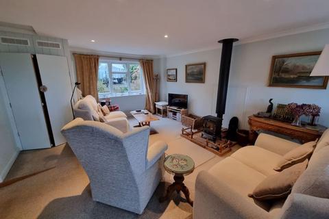 2 Barton Meadow, Truro, TR1 3NJ