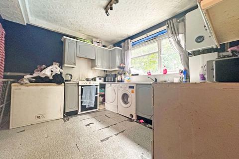 undefined, Shrubbery Avenue, TIPTON, DY4 8DS