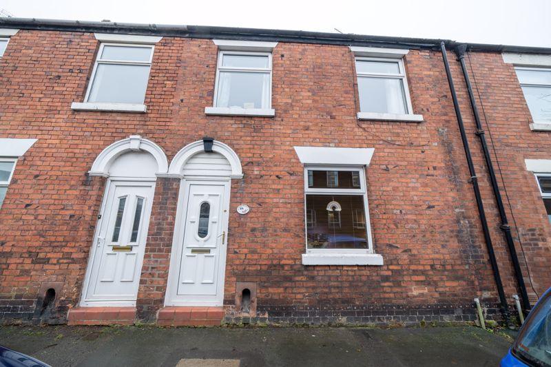Belle Vue, Leek 3 bed terraced house for sale £157,950