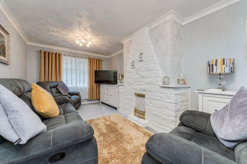 5 Alexander Terrace, Mauchline, KA5 6AS 2 bed terraced house £90,000