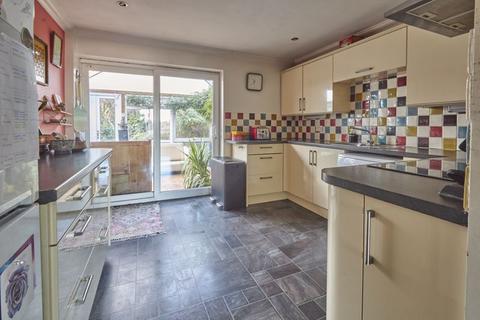 3 bedroom semi-detached house for sale - Causey Gardens, Exeter