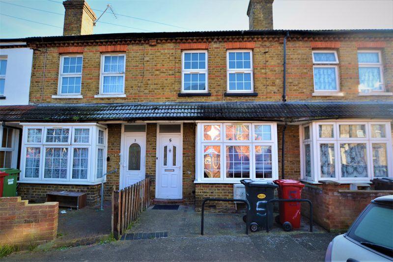 Alexandra Road, Slough 3 bed terraced house for sale £400,000