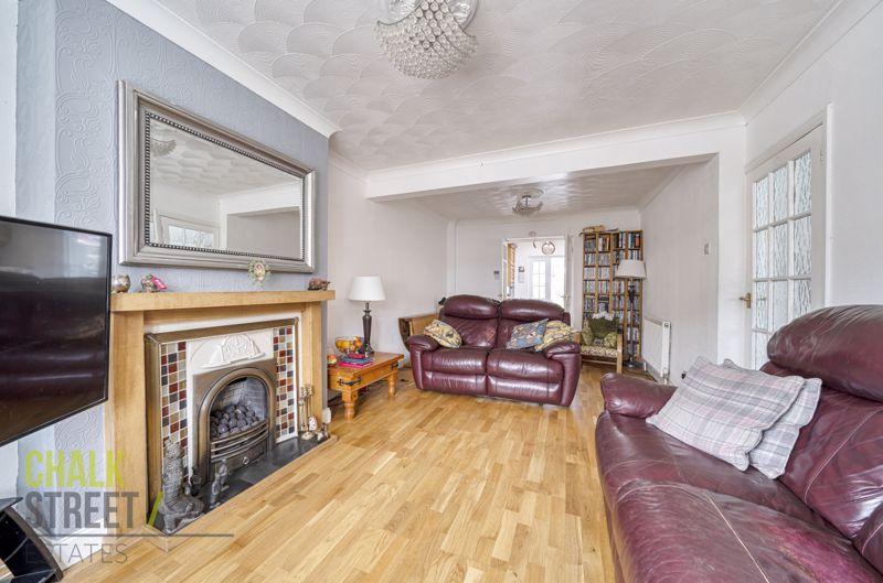 Church Road, Harold Wood, RM3 3 bed semidetached house for sale £450,000