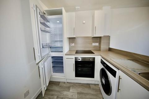 2 bedroom flat to rent - High Street, Lochee, Dundee
