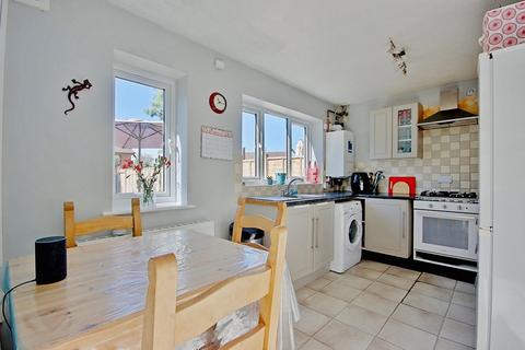 2 bedroom semi-detached house for sale - Turners Close, Blackpole, Worcester, WR4