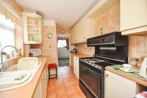 4 bedroom detached house for sale - Moulsham Chase, Chelmsford, CM2