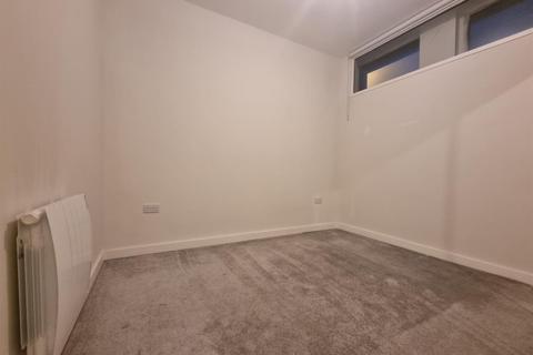 2 bedroom apartment to rent - Ewell Road, Tolworth, KT6