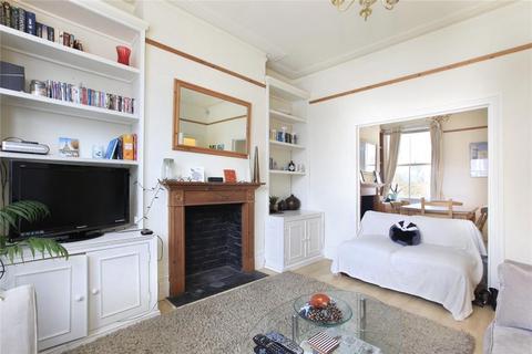 5 bedroom terraced house to rent - Richmond Road, London, E8