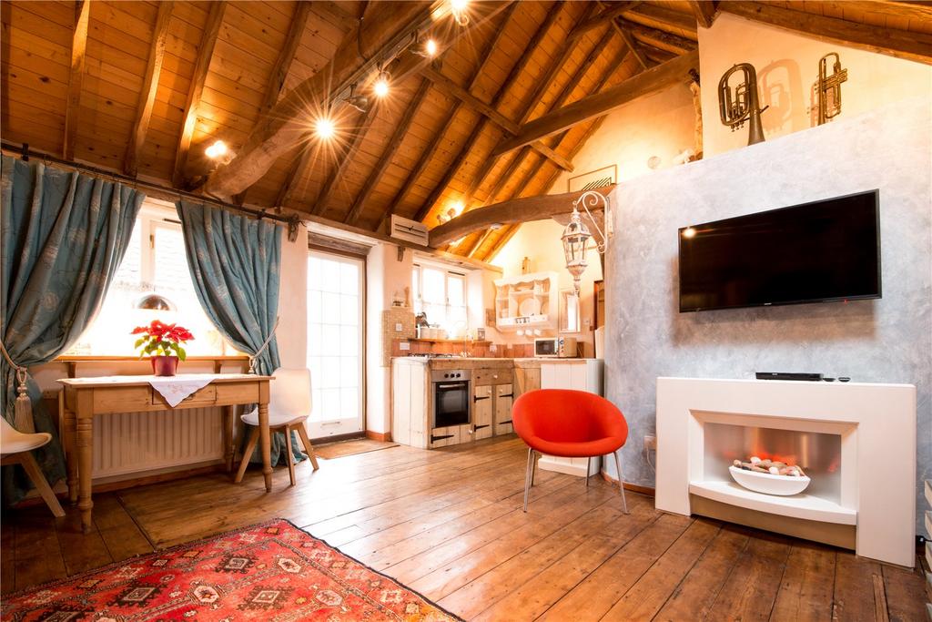 Cottage Living Room