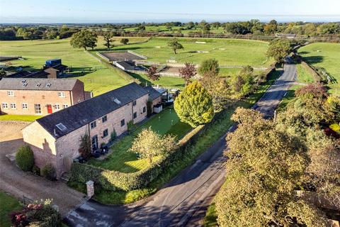 4 bedroom equestrian property to rent - Woodhouse End Road, Gawsworth, Macclesfield, Cheshire, SK11