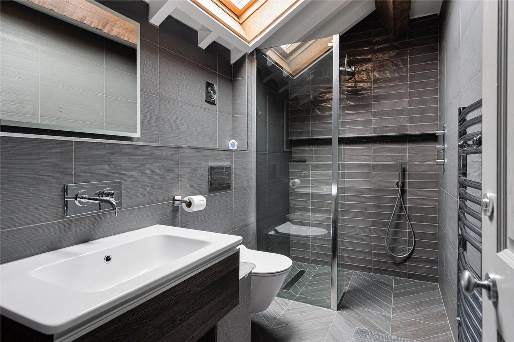 Bed 2 En Suite