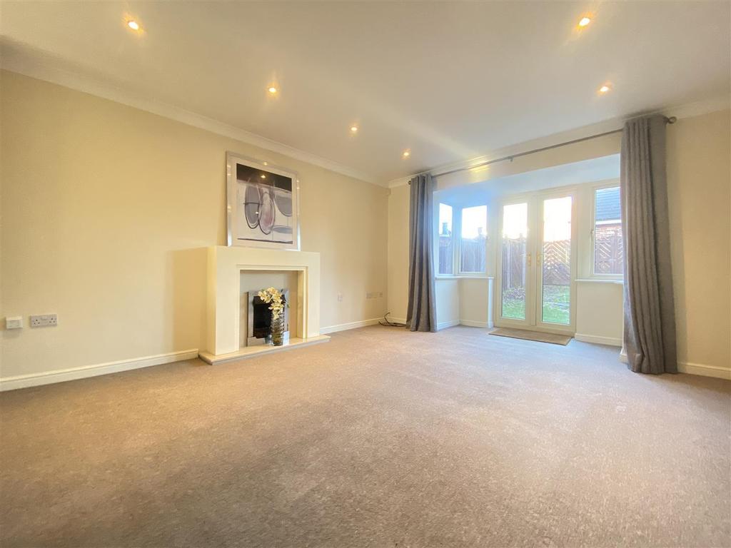 Ellers Road., Bessacarr 3 bed townhouse £200,000