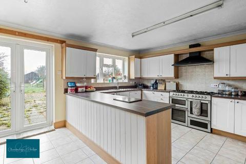3 bedroom semi-detached house for sale - Milton Road, Lawford