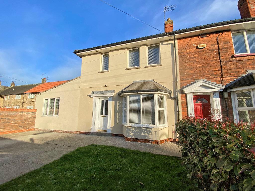 Rosedale Grove, Hull 5 bed end of terrace house £189,950