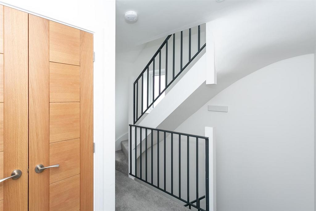 24 Grove Ave-1016.jpg