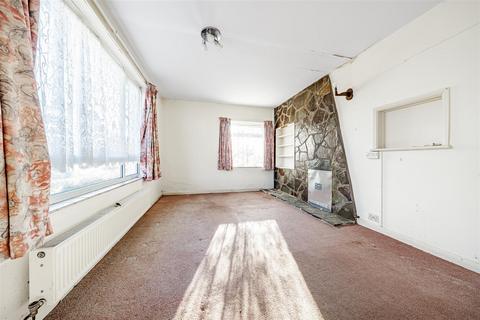 8 Long Meadow, Tiverton, EX16 6EH