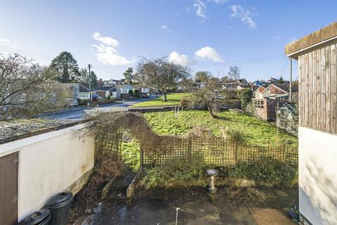 8 Long Meadow, Tiverton, EX16 6EH