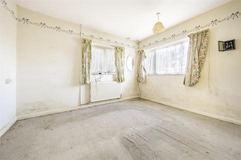 8 Long Meadow, Tiverton, EX16 6EH