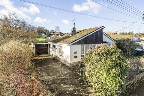 8 Long Meadow, Tiverton, EX16 6EH