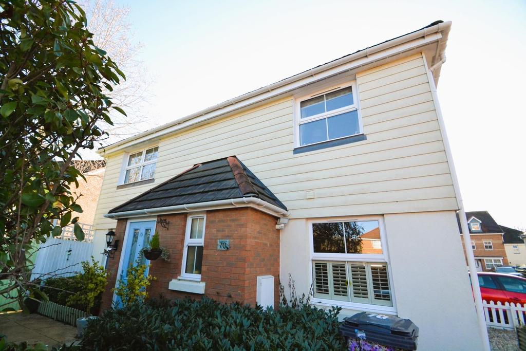 Olvega Drive, Buntingford 3 bed end of terrace house £425,000