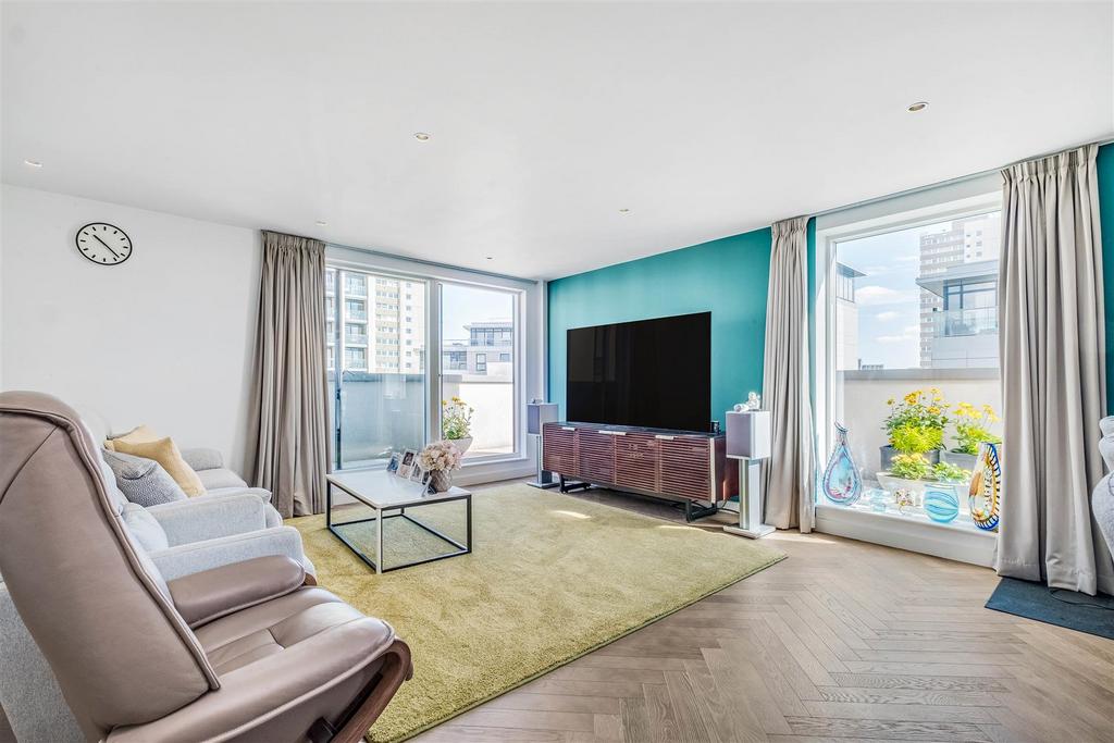 Aitons House, TW8 - FOR SALE