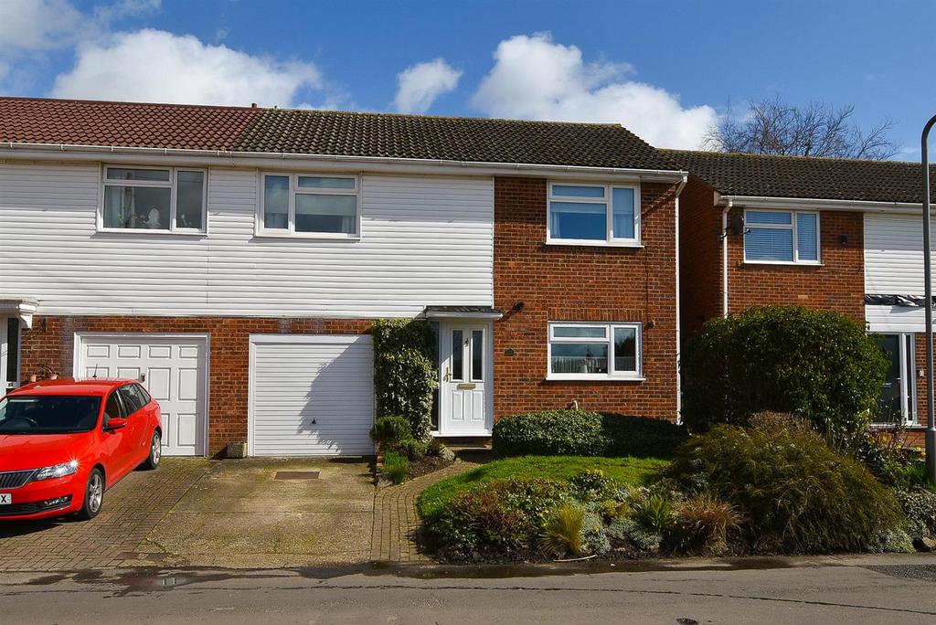 Mackenders Lane, Eccles 4 bed semidetached house for sale £385,000