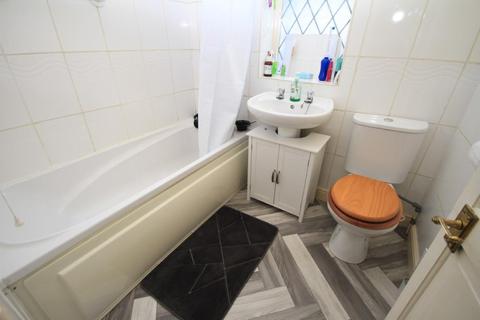 46 Derwent Road, Bradford, BD2 4HR
