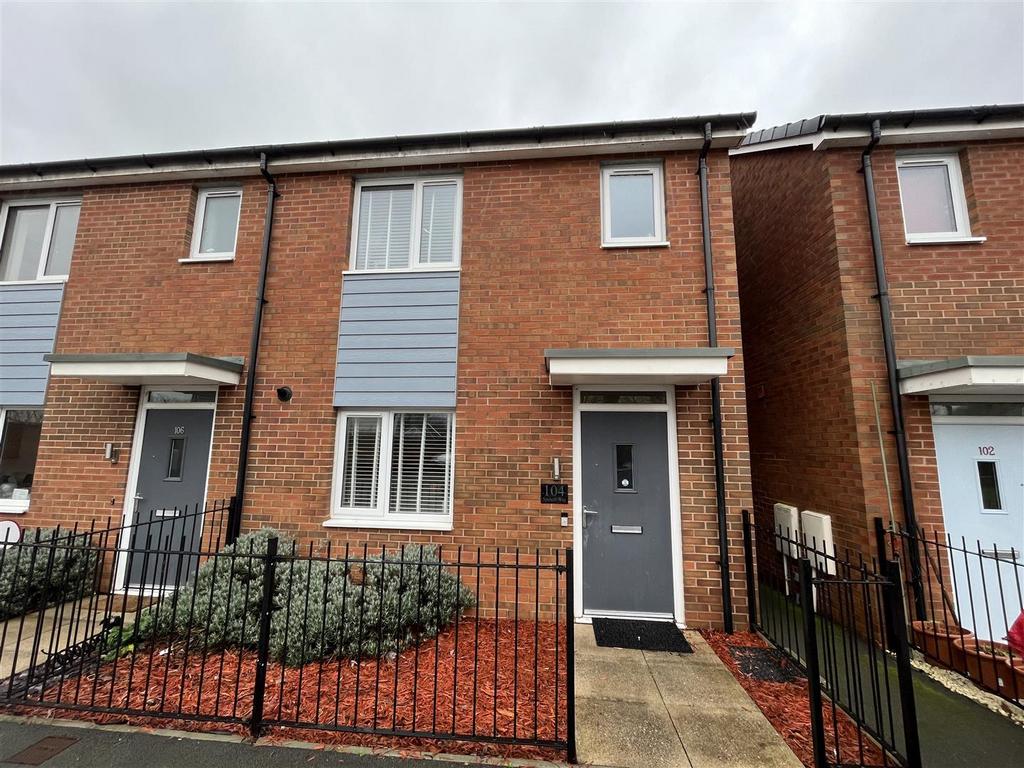 Spencer Way, Newport 3 bed semidetached house for sale £254,000
