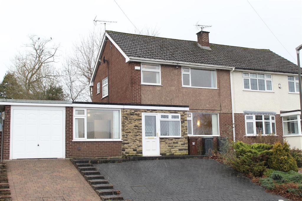 Bowland Road, Glossop 3 bed semidetached house for sale £295,000