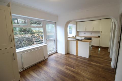 56 Bowland Road, Glossop, SK13 6PF