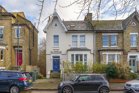 Flat 1, 18 Avington Grove, London, SE20 8RY