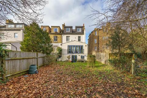Flat 1, 18 Avington Grove, London, SE20 8RY