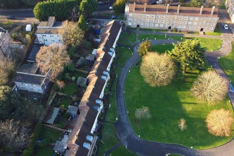 33 Lammas Green, London, SE26 6LT
