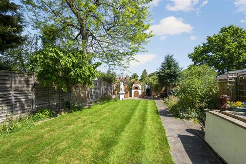 132 Beverley Way, London, SW20 0AQ