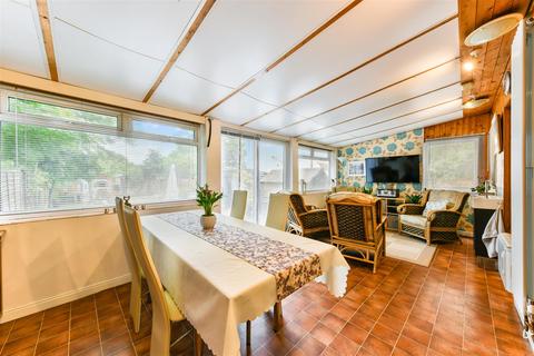 132 Beverley Way, London, SW20 0AQ
