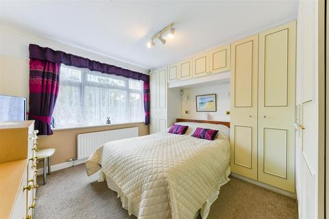 132 Beverley Way, London, SW20 0AQ