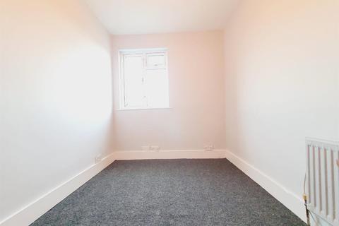 3 bedroom flat to rent - Croydon Road, Beddington, Croydon