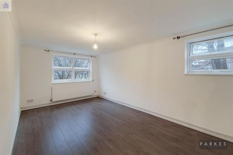 2 bedroom flat to rent - Birchen Grove, NW9