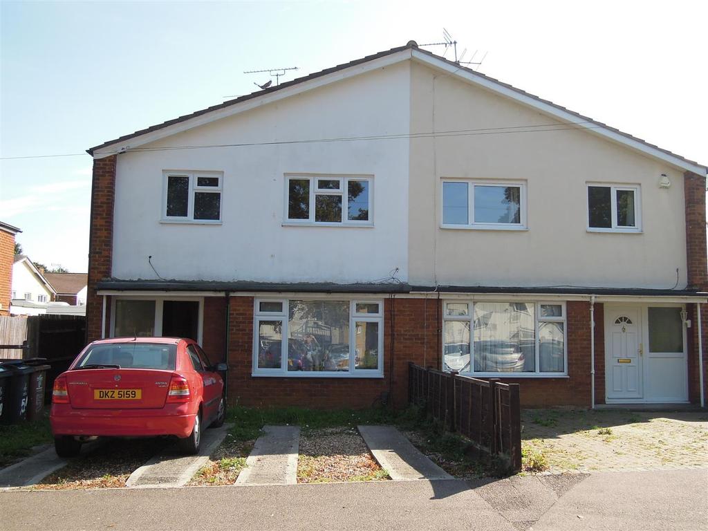 Buckthorn Avenue, Stevenage 1 bed in a house share £725 pcm (£167 pw)