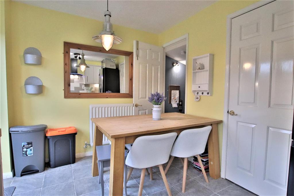 Gadwell Road, Walton Cardiff, Tewkesbury 2 bed semidetached house £229,950