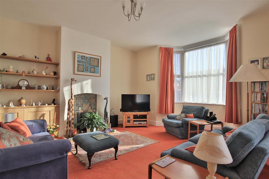 Ashchurch Road, Tewkesbury 4 bed character property for sale £460,000