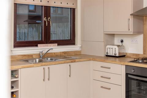 98 Argyll Road, Kinross, KY13 8BL