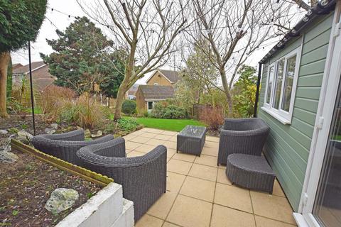 6 Allsworth Close, Newington, Sittingbourne, ME9 7NW