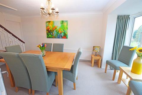 6 Allsworth Close, Newington, Sittingbourne, ME9 7NW