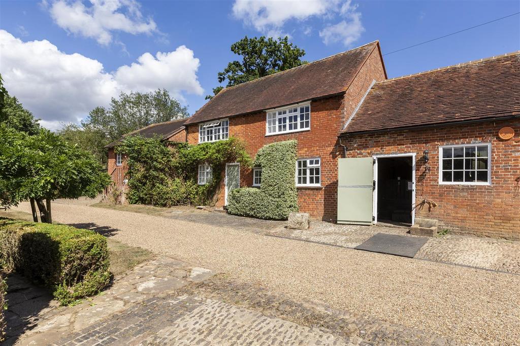 Vann Lane, Chiddingfold, Godalming 5 bed detached house for sale £