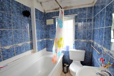 41 Walnut Tree Road, Dagenham, RM8 3JB