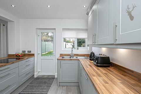 14 Baldocks Road, Theydon Bois, Epping, CM16 7EB